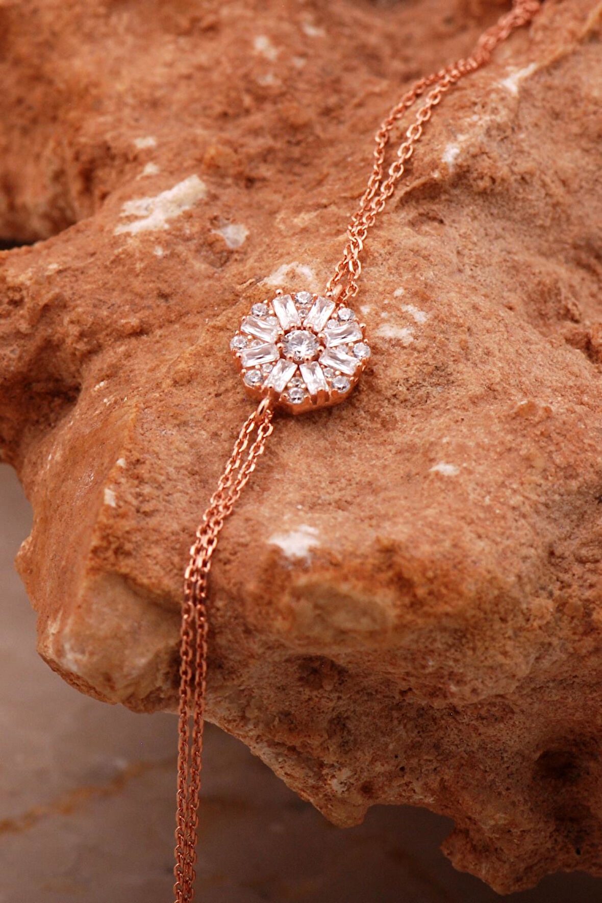 Baget Taşlı Çiçek Rose Gümüş Bileklik 4627