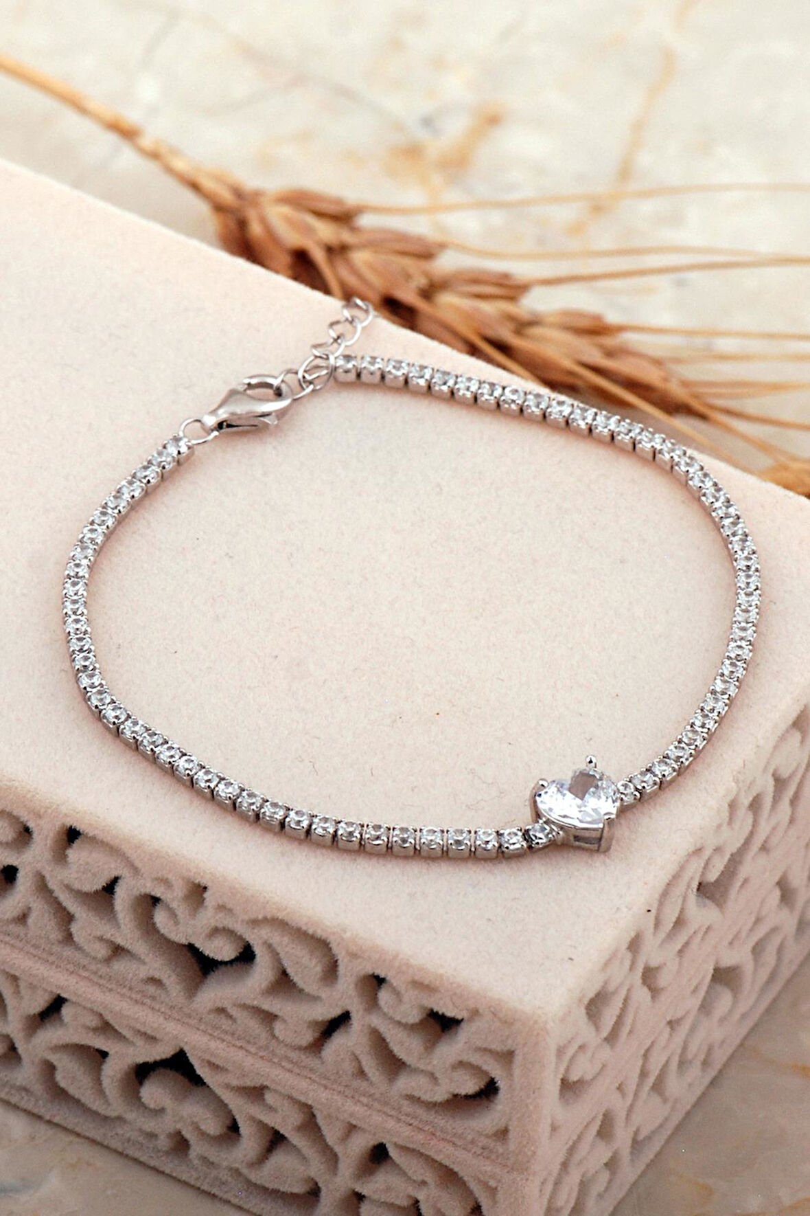 Işıltılı Kalp Su Yolu Rodyumlu Gümüş Bileklik 4651