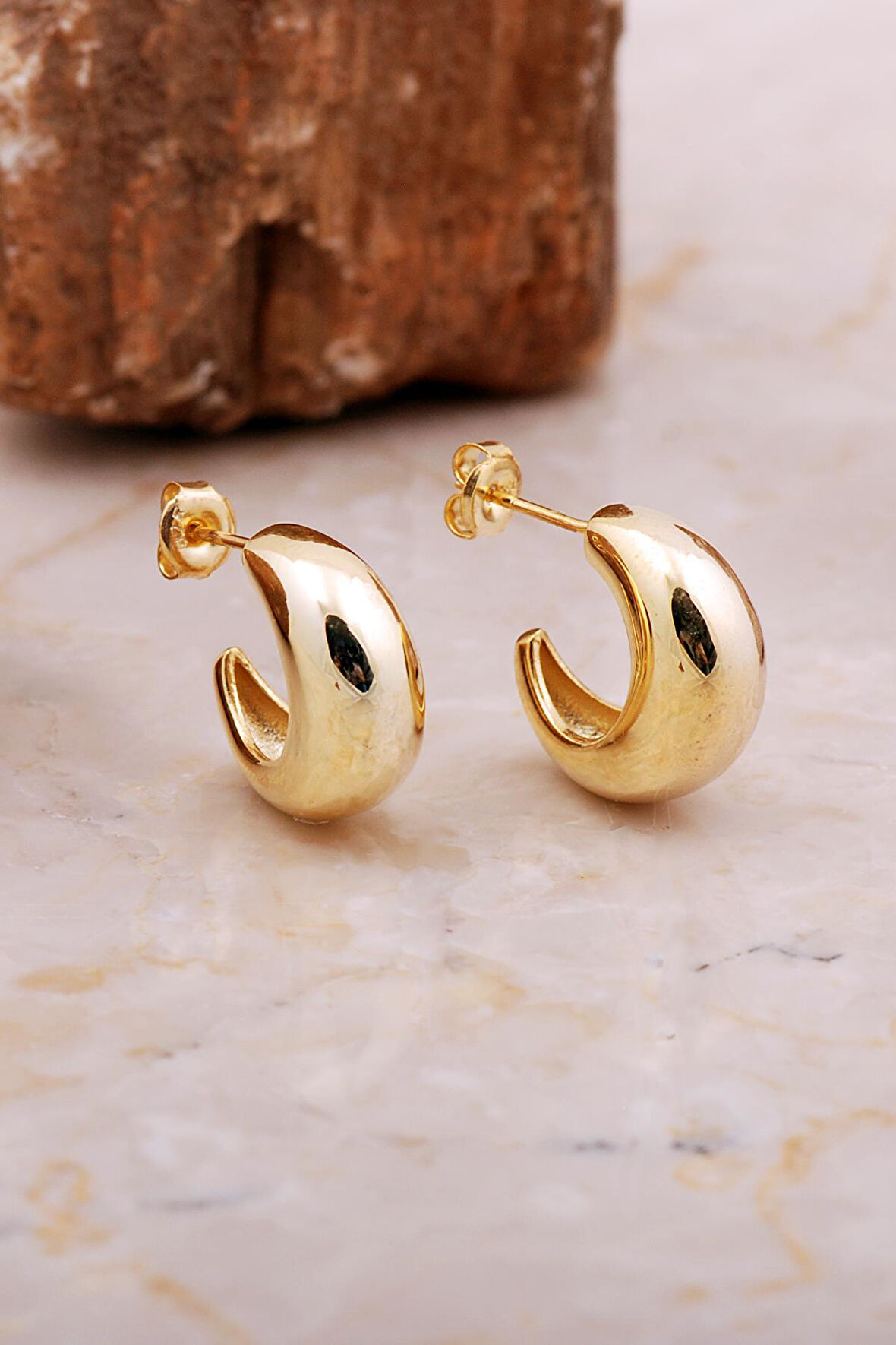 Taşsız Damla Altın Kaplama Gümüş Yarım Halka Küpe 7036