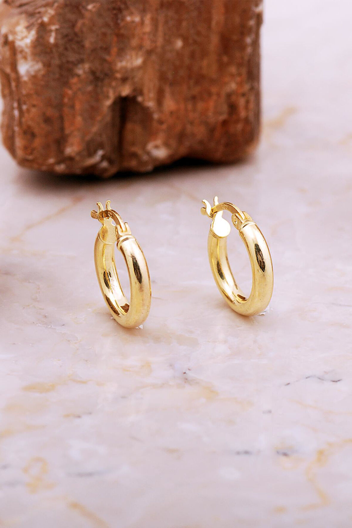 15 Mm Bombeli Altın Kaplama Gümüş Halka Küpe 7042