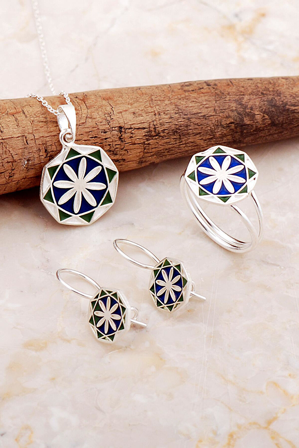 Anadolu Motifli Elişi Çiçek Mineli Gümüş Set 2824