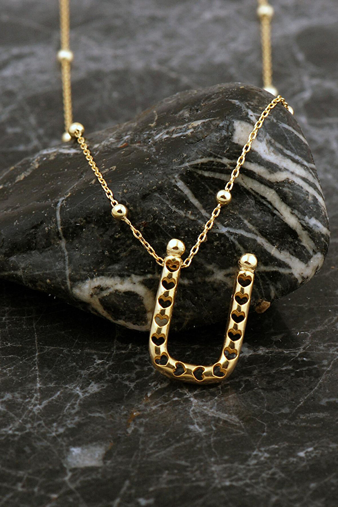 Kalpli Altın Kaplama Ü Harf Gümüş Balon Kolye 8059