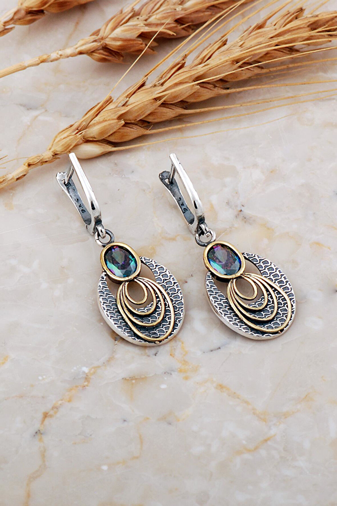 Mistik Topaz Taşlı Halkalı Çekiç Dövme Elişi Gümüş Küpe 7231