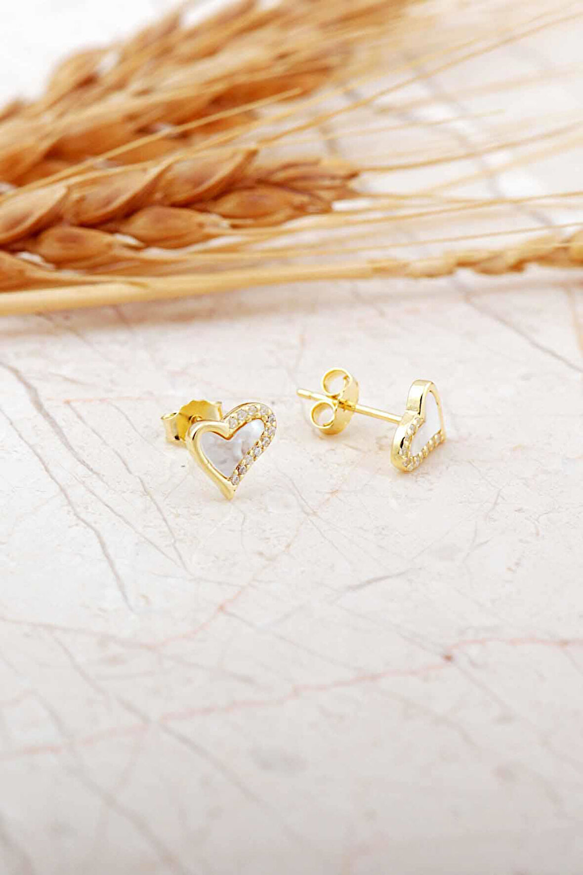 Sedef Taşlı Altın Kaplama Kalp Mini Gümüş Küpe 7274