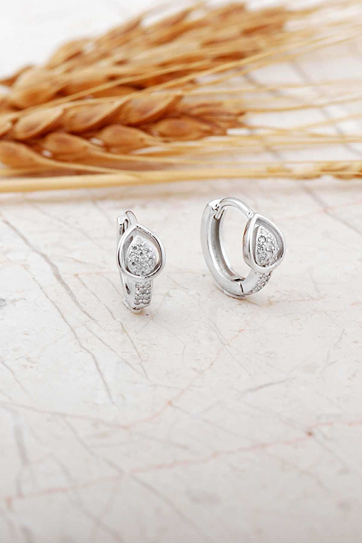 Damla Rodyumlu Gümüş Mini Halka Küpe 7302