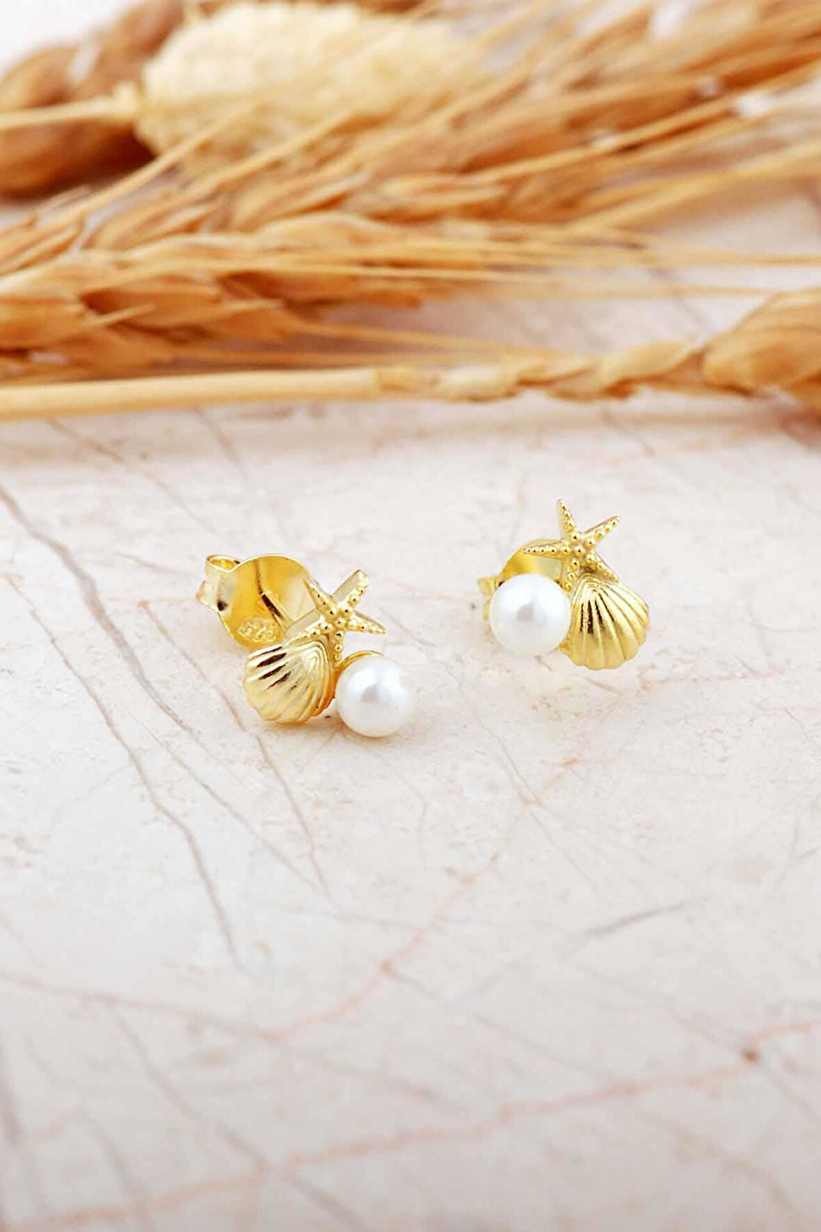 İncili Deniz Kabuğu Yıldızı Altın Kaplama Mini Gümüş Küpe 7366