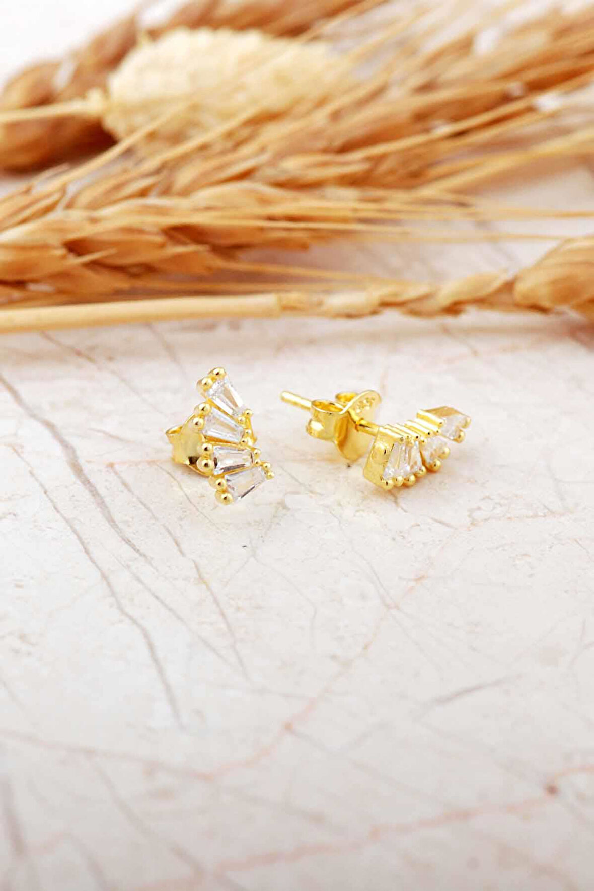 Baget Taşlı Altın Kaplama Mini Gümüş Küpe 7377