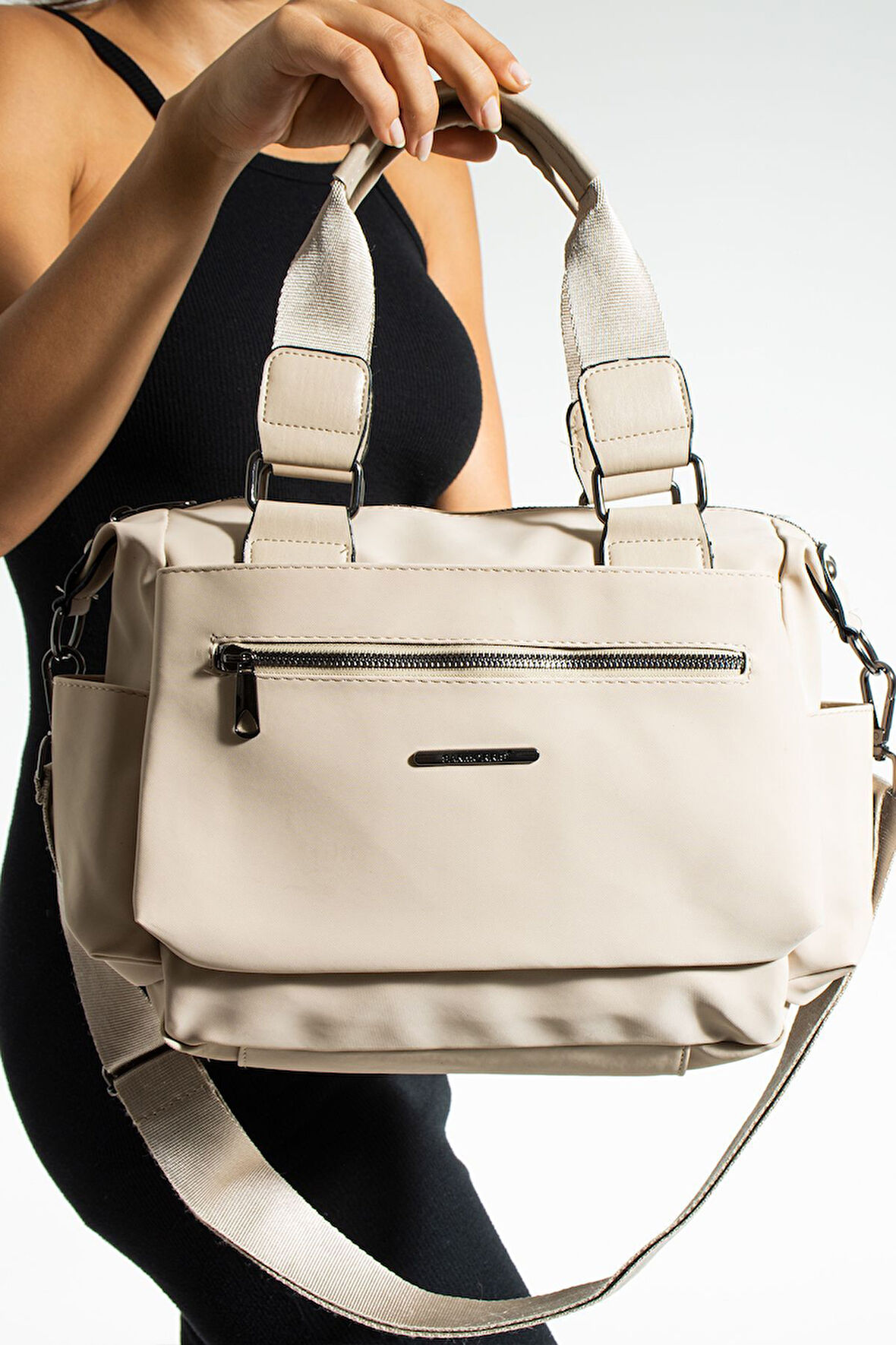 Kadın Çok Gözlü Suya Dayanıklı Ayarlanbilir Kum Saten Çapraz Askılı El ve Omuz Çantası