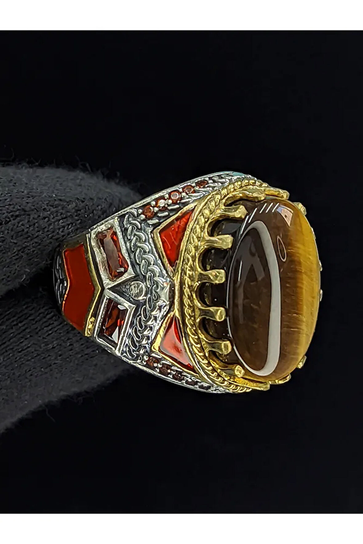 Kırmızı Mineli Mikro Taşlı  Oval Kaplan Gözü Taşlı 925 Ayar Erkek Gümüş Yüzük