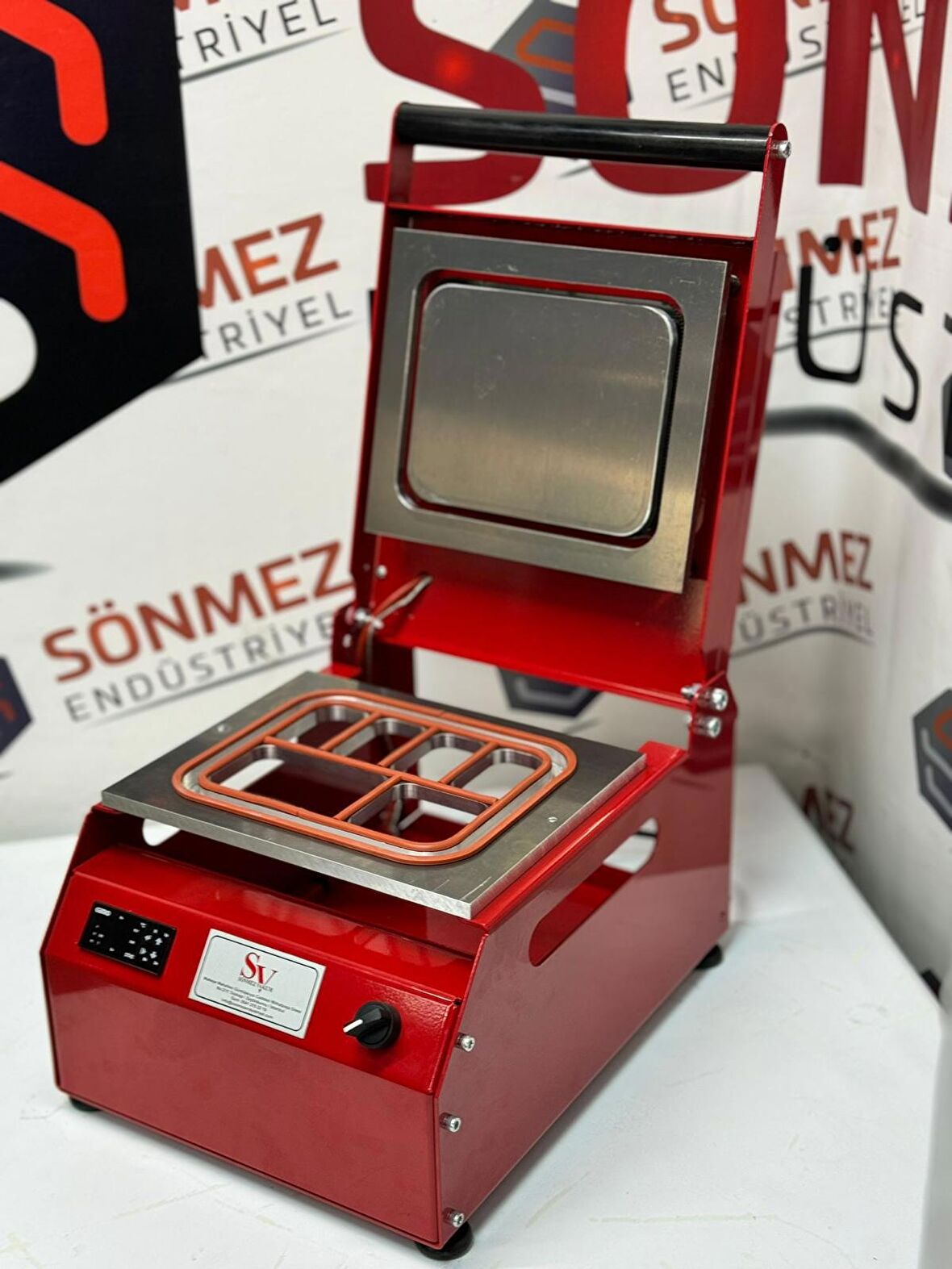 Sönmez Manuel 6Bölmeli Kahvaltı Tabağı Kapatma Makinesi Red