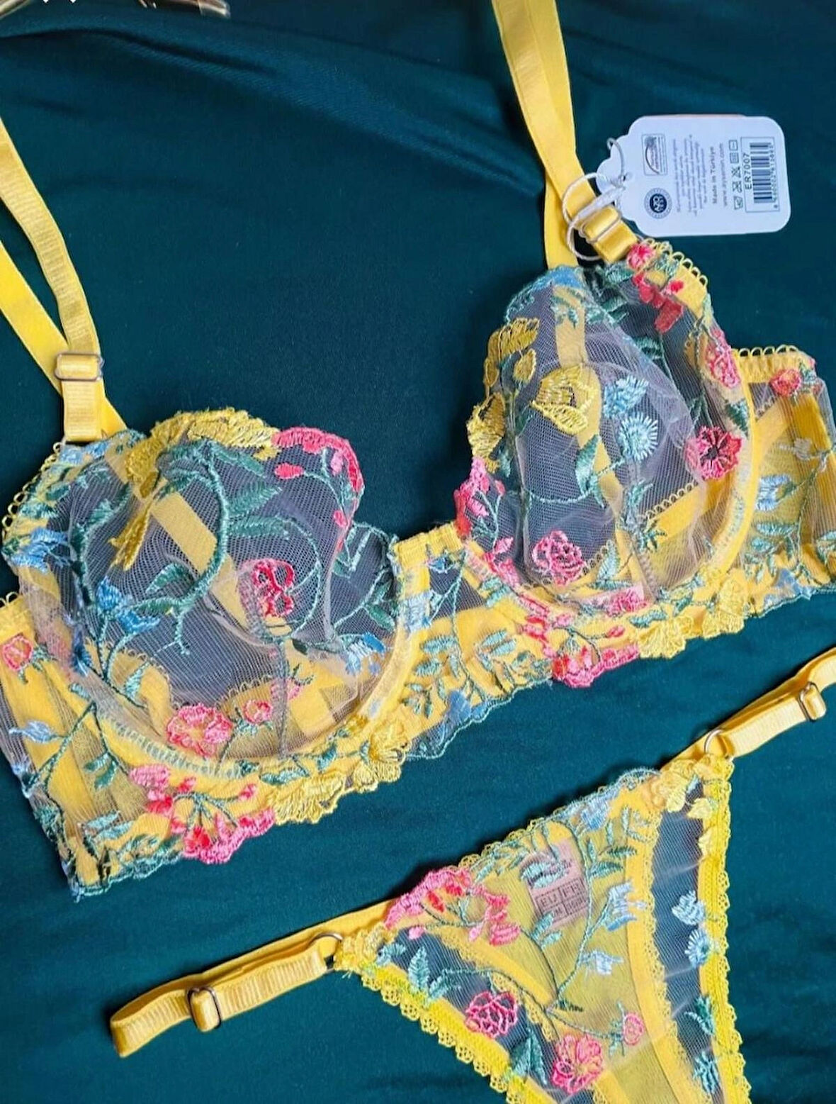 Sones Kozmetik Aysemin Sarı Çiçekli Balenli Bralet Doğumgünü Yılbaşı Ve Sevgililer Günü Hediyesi