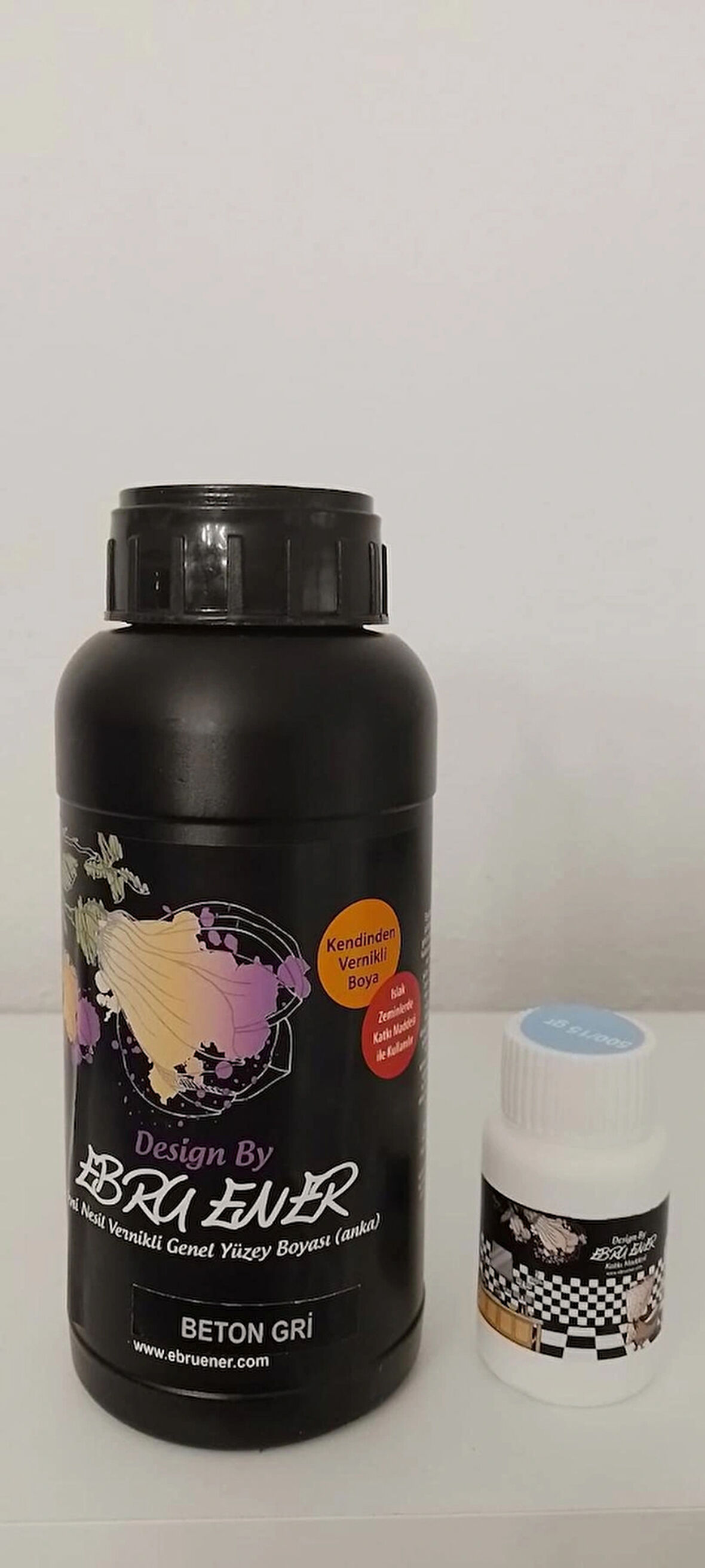 Ebru Ener Anka Vernikli Genel Yüzey Boyası Beton Gri 500 gr. ve Katkı Maddesi 15 gr.