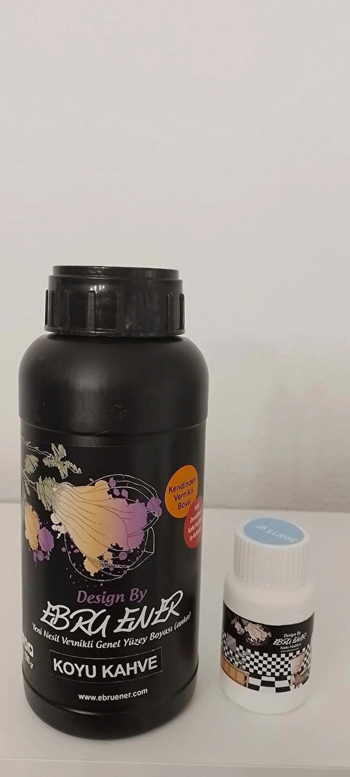 Ebru Ener Anka Vernikli Genel Yüzey Boyası Koyu Kahve 500 gr. ve Katkı Maddesi 15 gr.