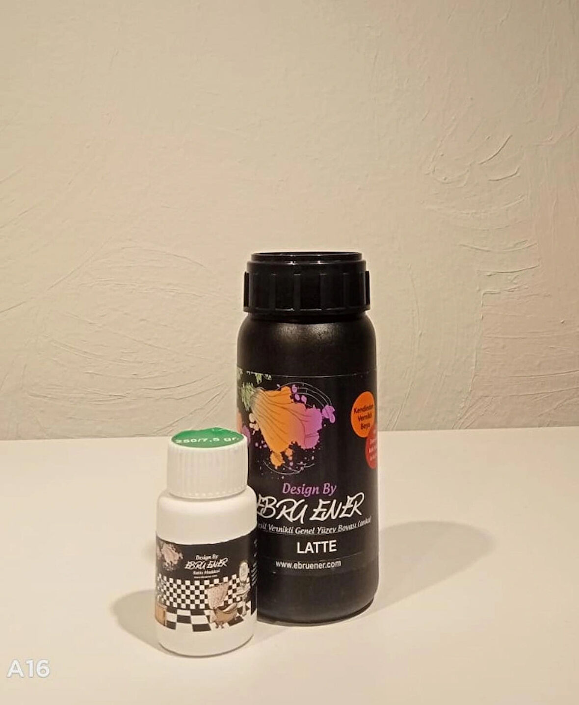 Ebru Ener Anka Vernikli Genel Yüzey Boyası Latte 250 gr. ve Katkı Maddesi 7,5 gr.