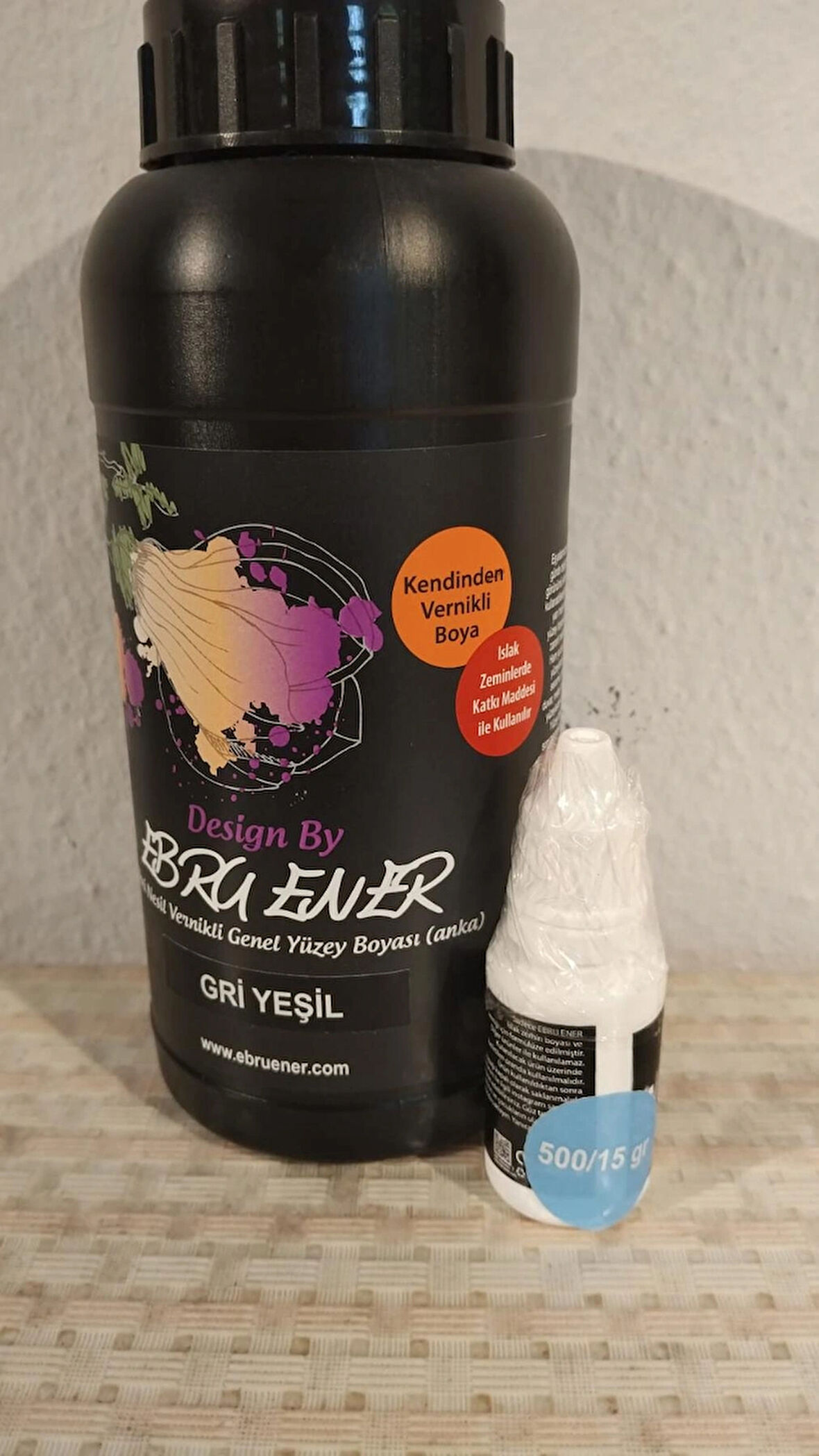 Ebru Ener Anka Vernikli Genel Yüzey Boyası Gri Yeşil 500 gr. ve Katkı Maddesi 15 gr.