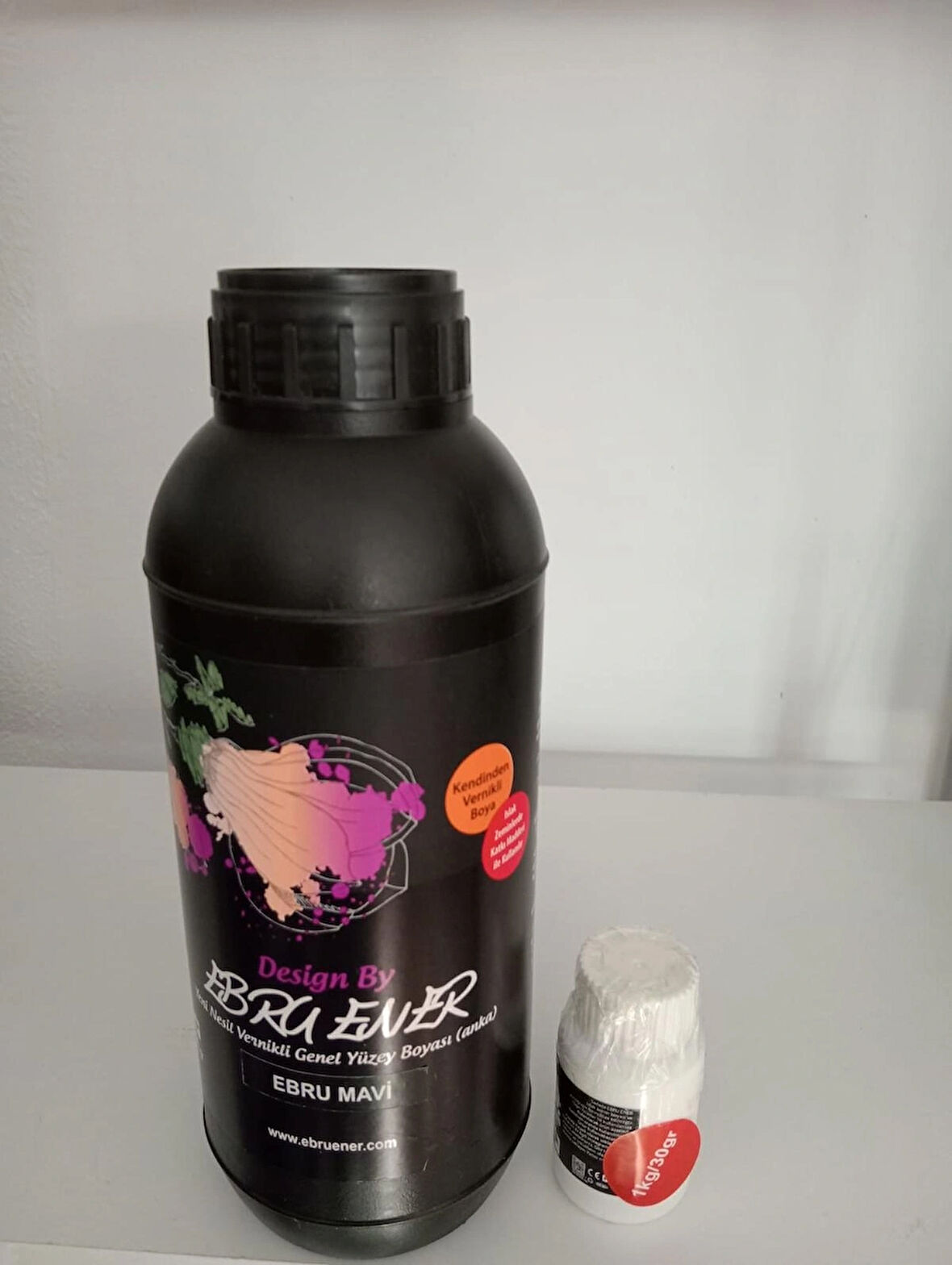 Ebru Ener Anka Vernikli Genel Yüzey Boyası Ebru Mavi 1 kg. ve Katkı Maddesi 30 gr.
