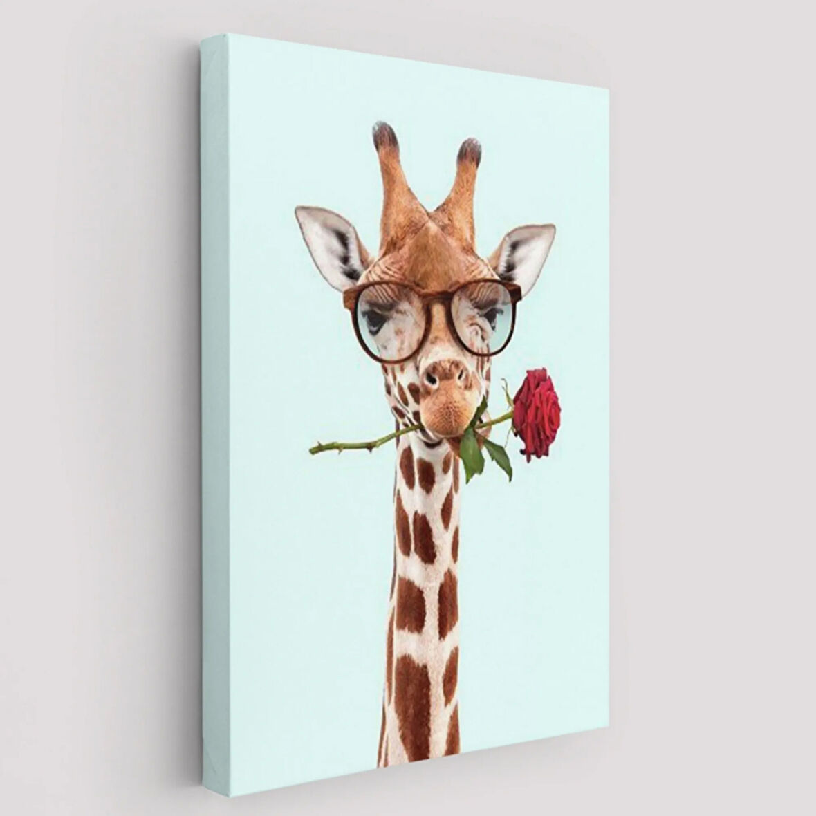 Gözlüklü Zürafa ve Ağzında Gül Dekoratif Kanvas Tablo, Duvar Dekoru 6080
