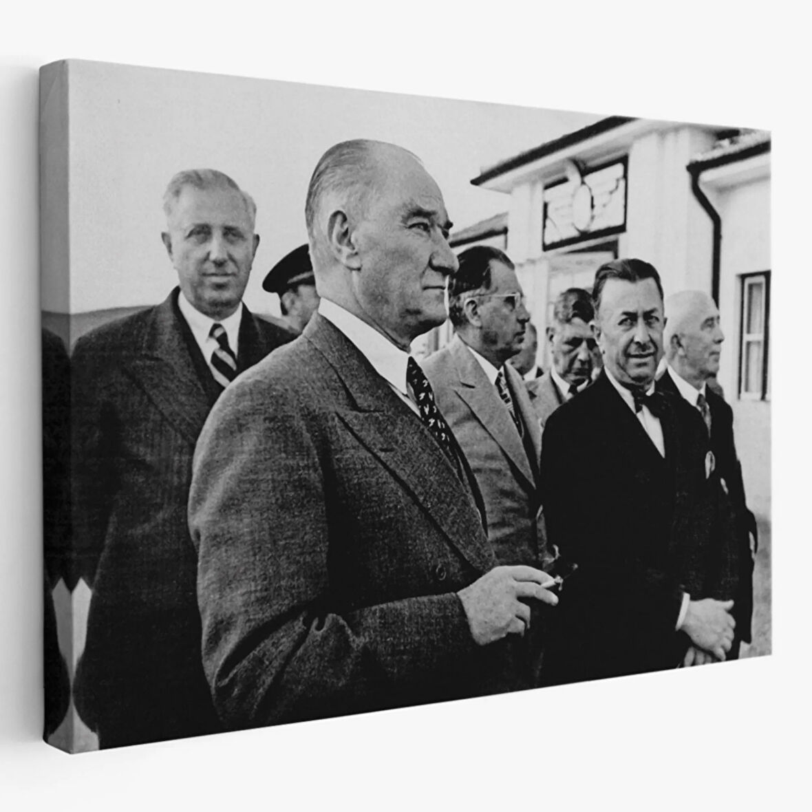 Kemal Atatürk'e Bakan Şükrü Kaya Dekoratif Kanvas Tablo, Duvar Dekoru 6637