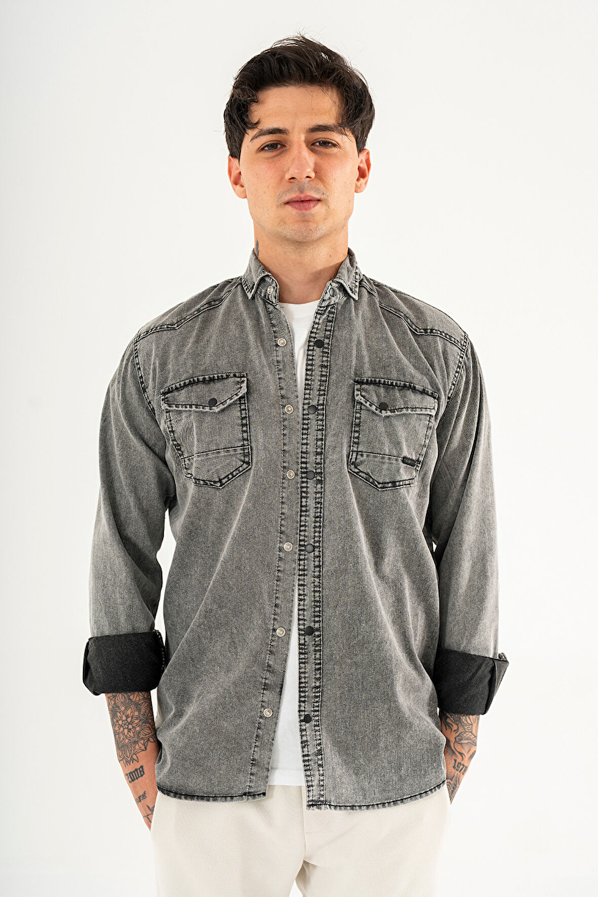 Erkek Füme Slimfit Dar Kesim Çift Cepli Çıtçıtlı Yıkamalı Kot Gömlek