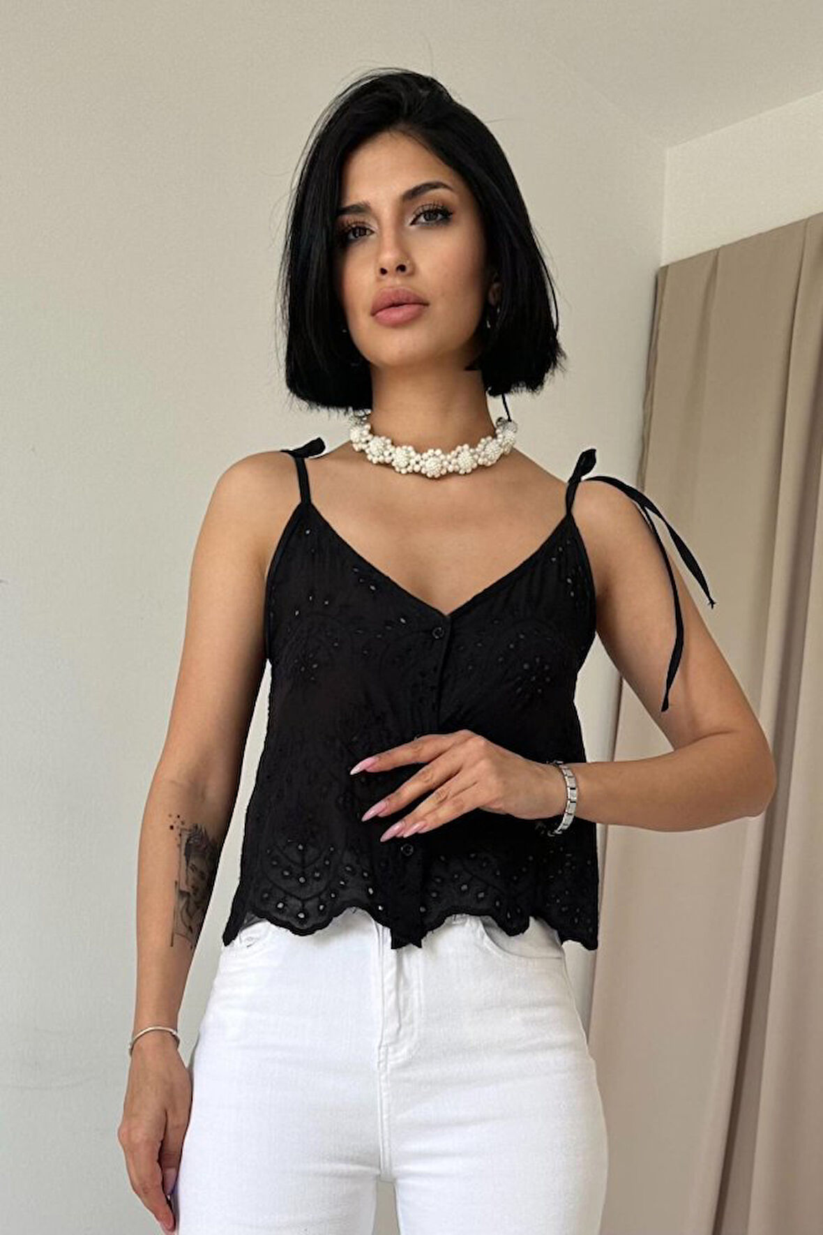 SUPPLİERBY Siyah Bağcıklı Brode Bluz