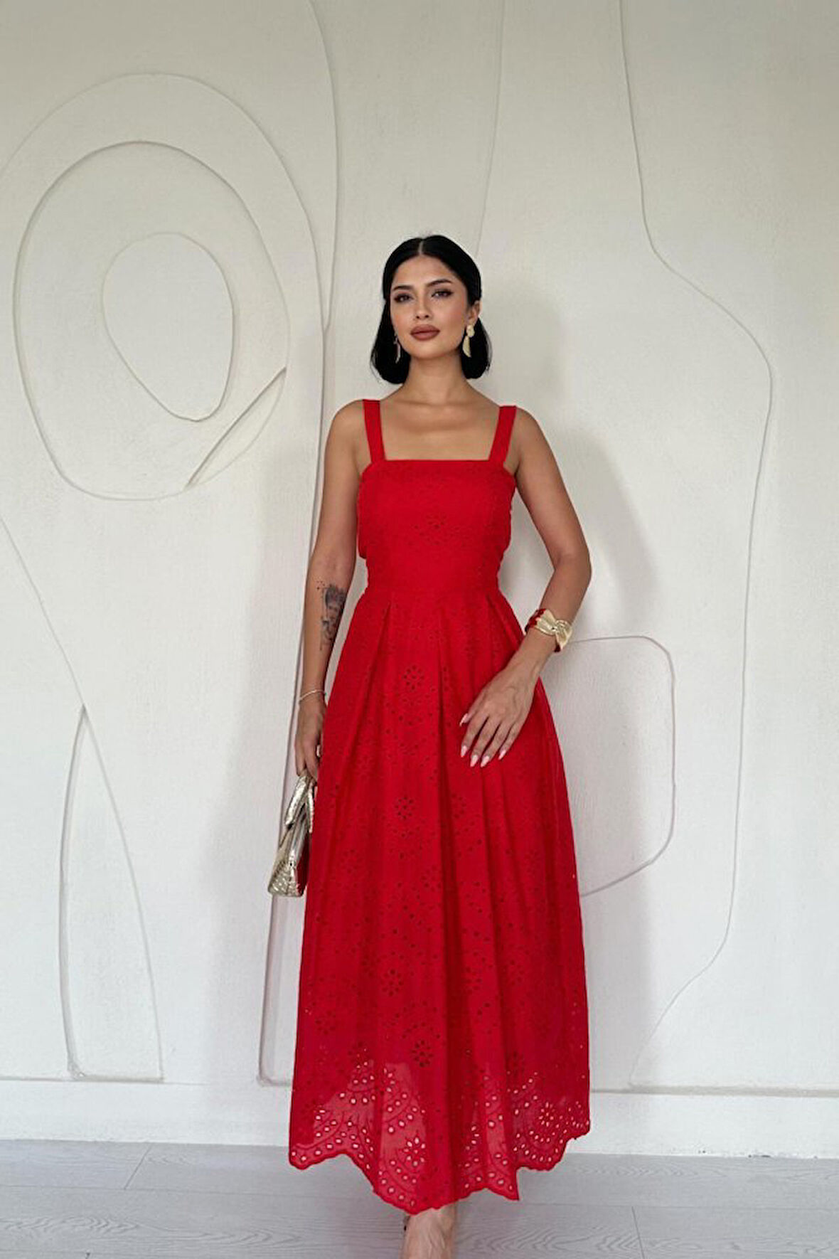 SUPPLİERBY Kırmızı Askılı Aparatlı Brode Elbise