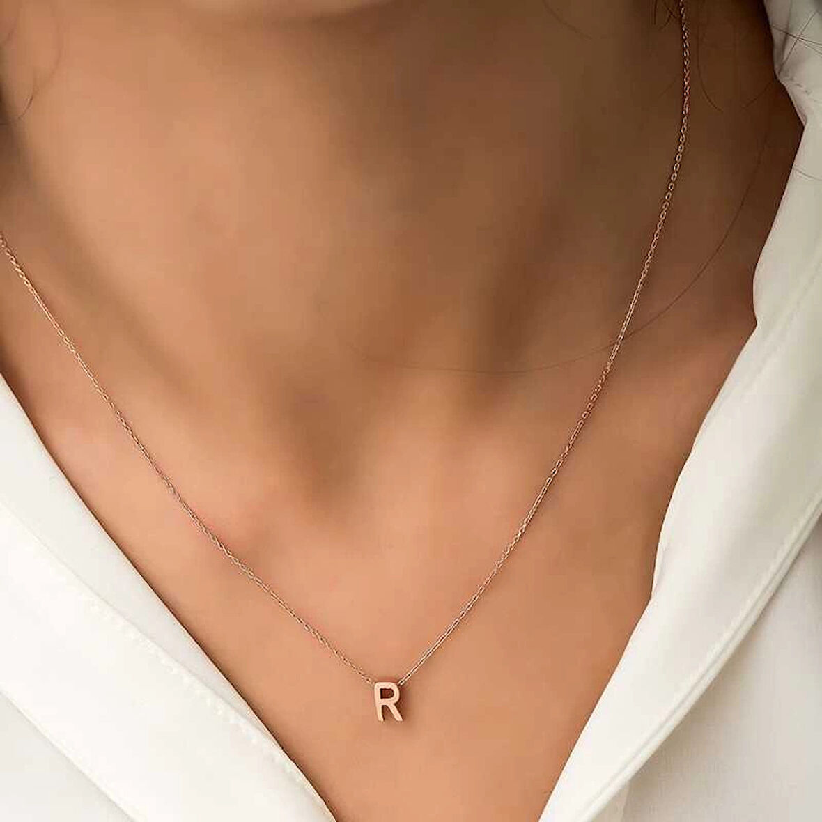 Supertrend Gümüş Rose 3 Boyutlu R Harf Kadın Kolye