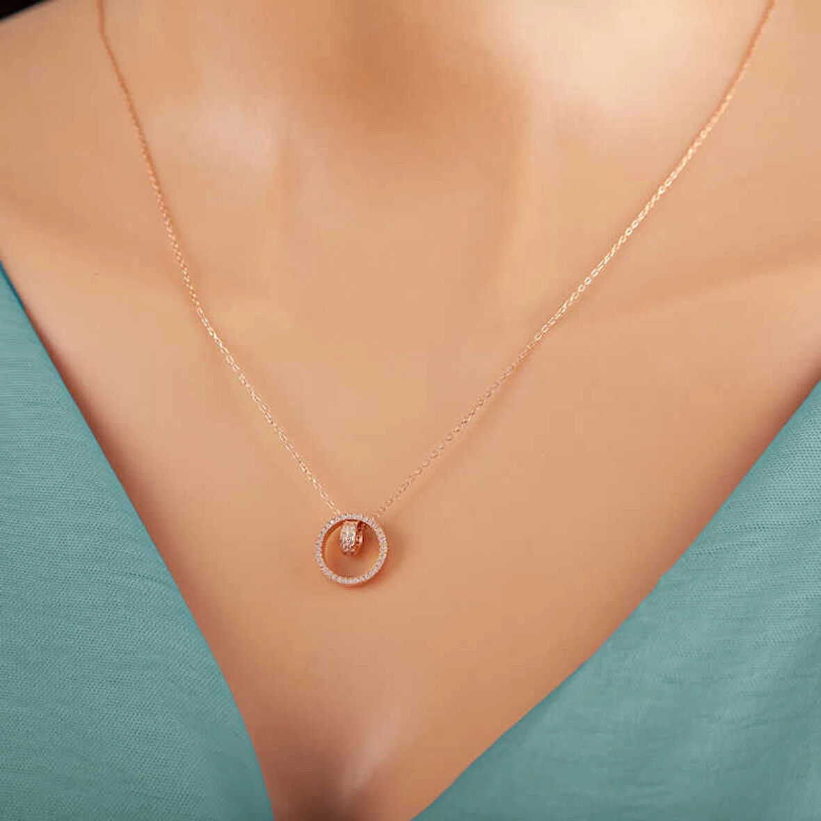 Supertrend Gümüş Rose İç İçe Geçmiş Halka Kadın Kolye