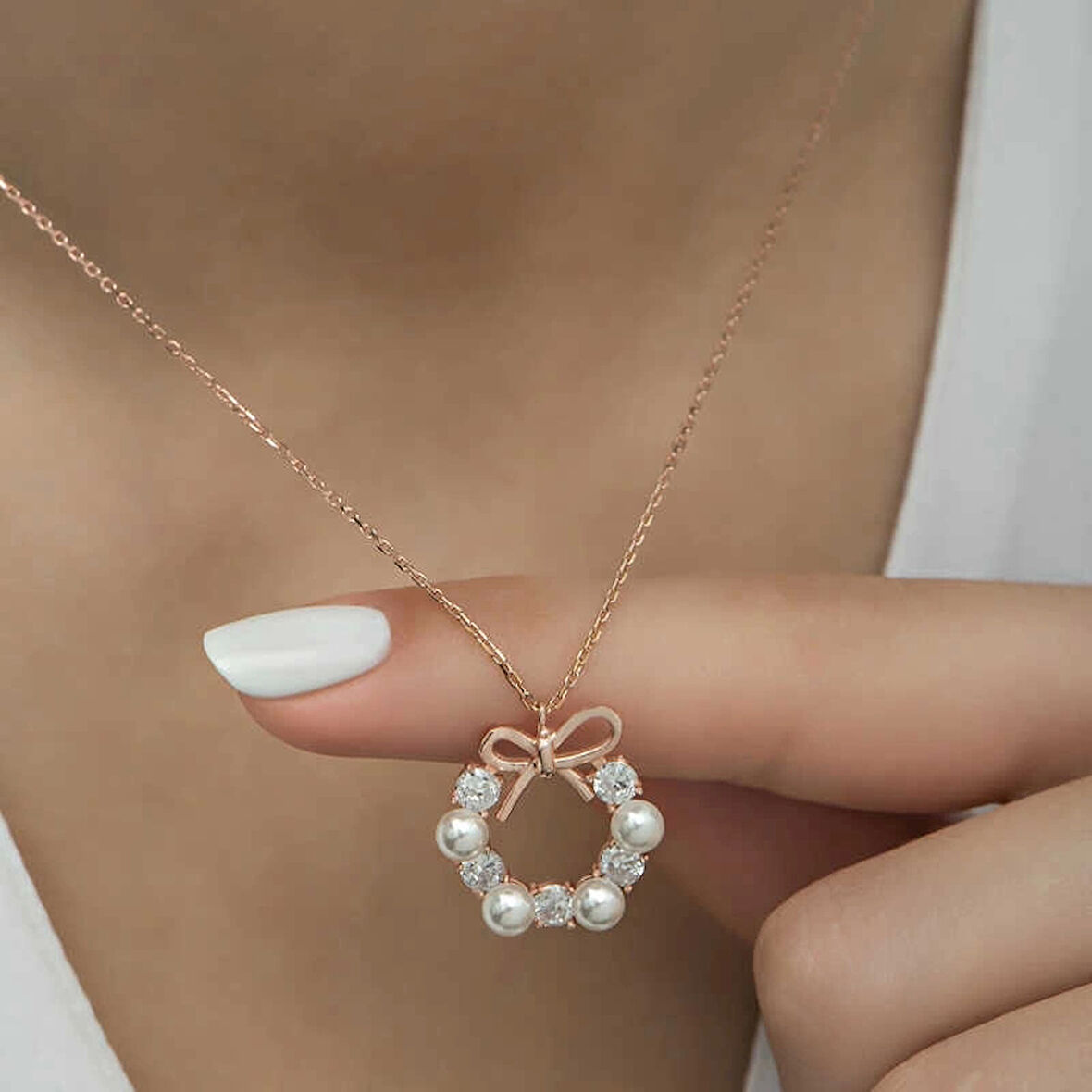 Supertrend Gümüş Rose İnci Kurdele Kadın Kolye