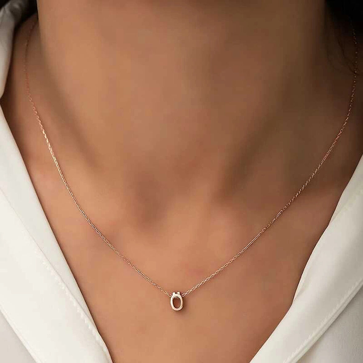 Supertrend Gümüş Rose 3 Boyutlu Ö Harf Kadın Kolye