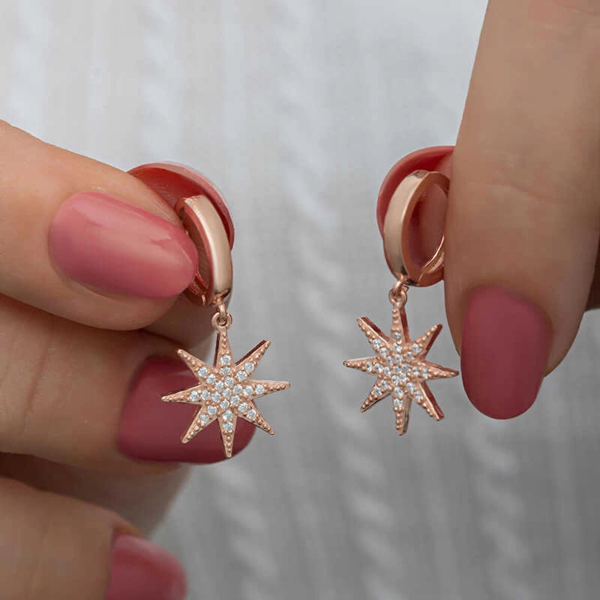 Supertrend Gümüş Rose Sallantılı Kutup Yıldızı Kadın Küpe