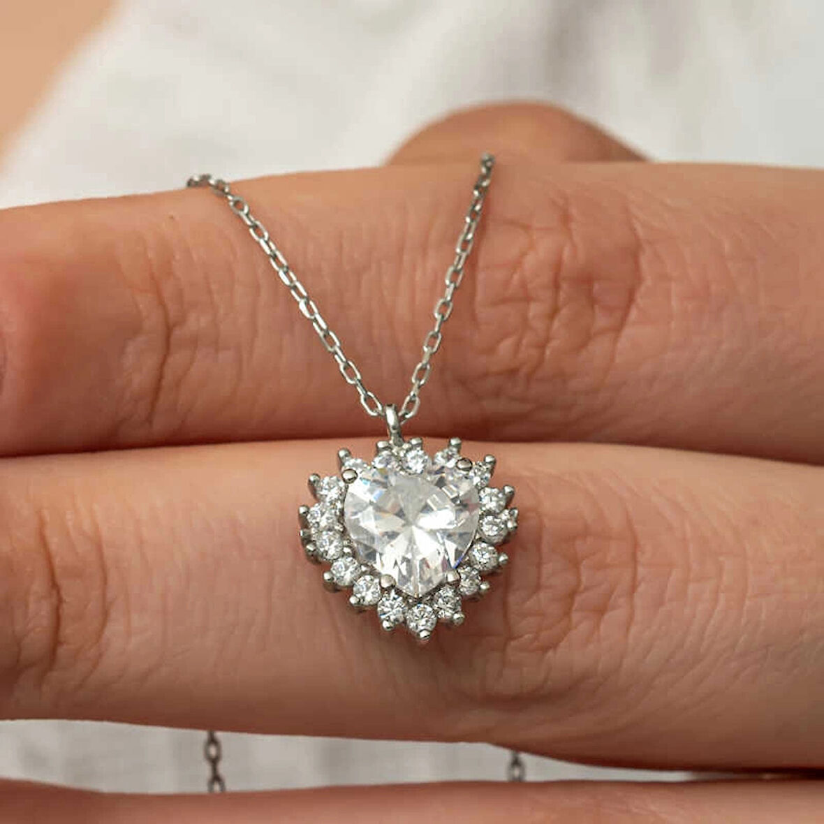 Supertrend Gümüş Zirkon Taşlı Kalp Kadın Kolye