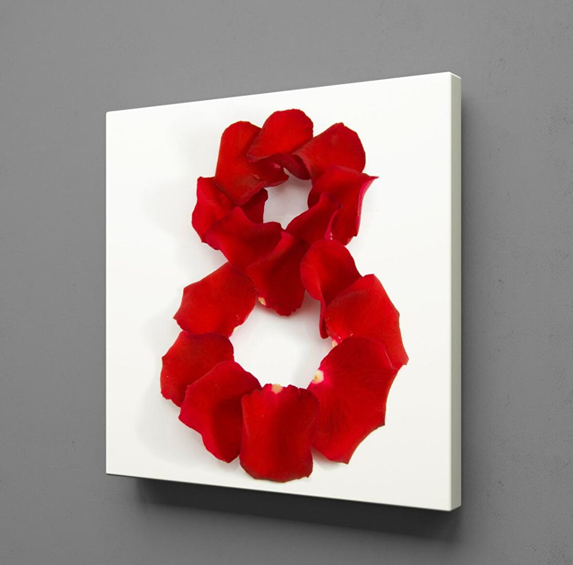 8 MART DÜNYA KADINLAR GÜNÜ