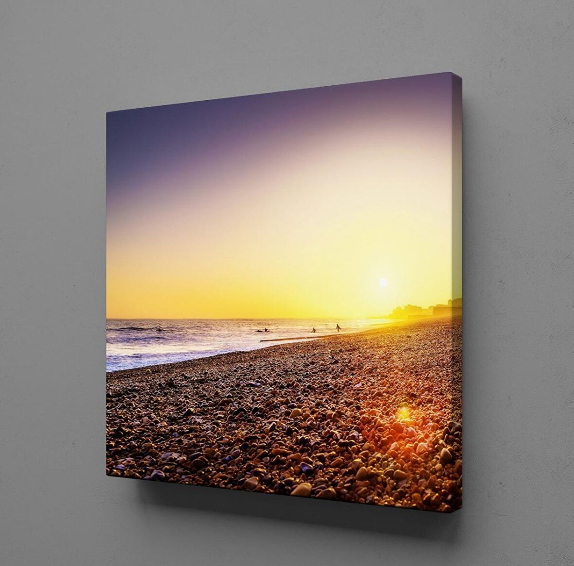 KIYIYA VURAN GÜNEŞ