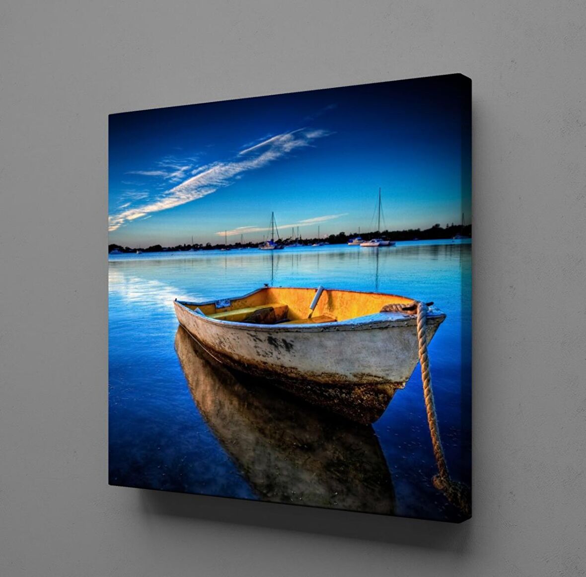 MASMAVİ DENİZDEKİ KAYIK