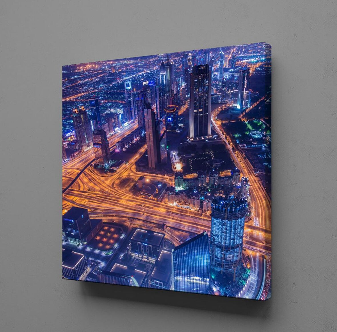 RENKLİ ŞEHİR MANZARASI