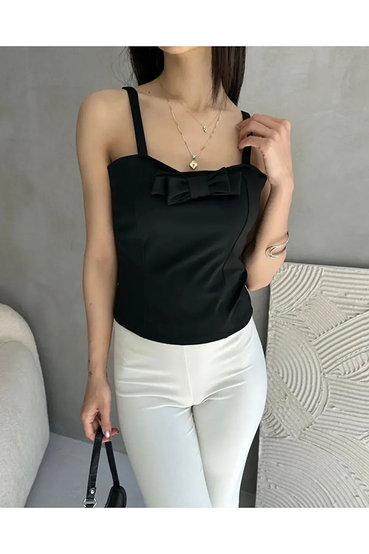 İp Askılı Bluz - Siyah İnce İp Askılı Fiyonklu Bluz