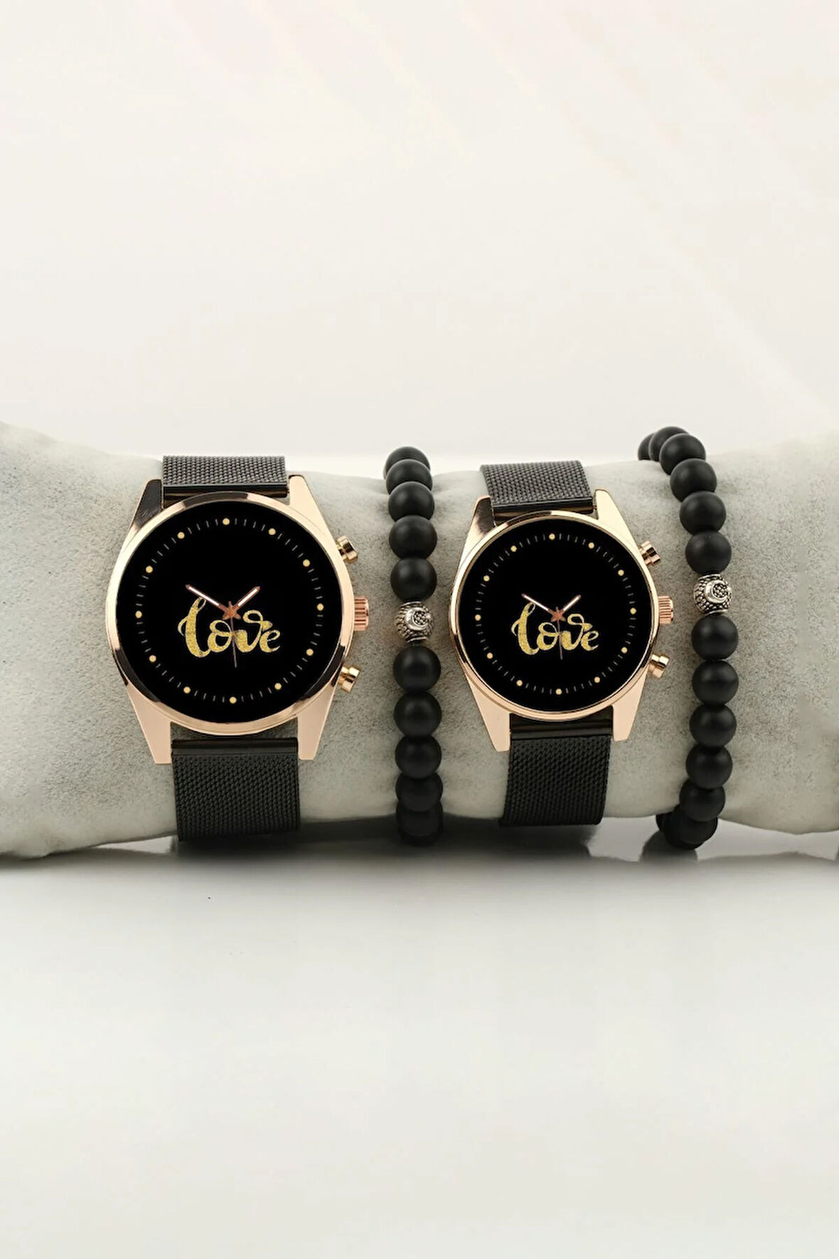 Love Yazı Siyah Zemin Sade Gold Çift Kol Saati Set Bileklik Hediye Bay