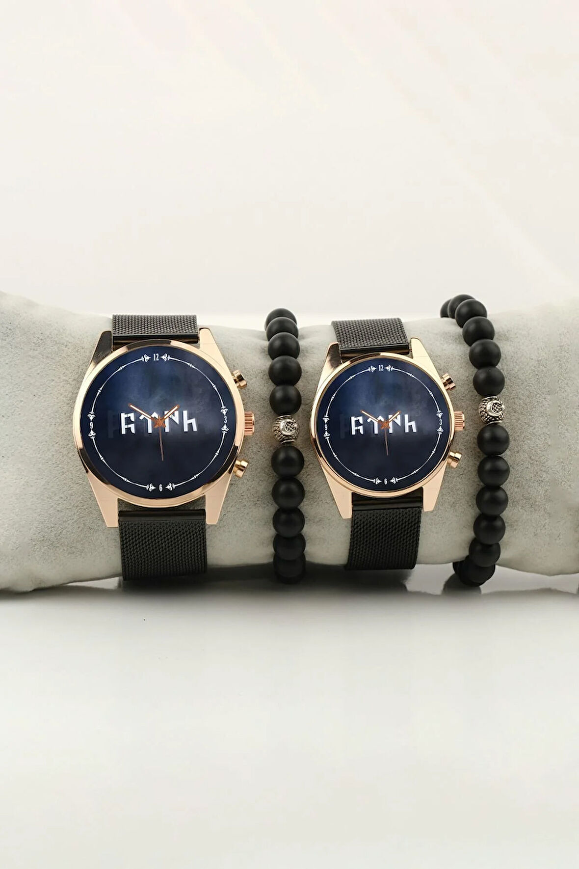 Göktürk Türk Yazılı Mavi Zemin Çift Kol Saati Set Bileklik Hediye Bay