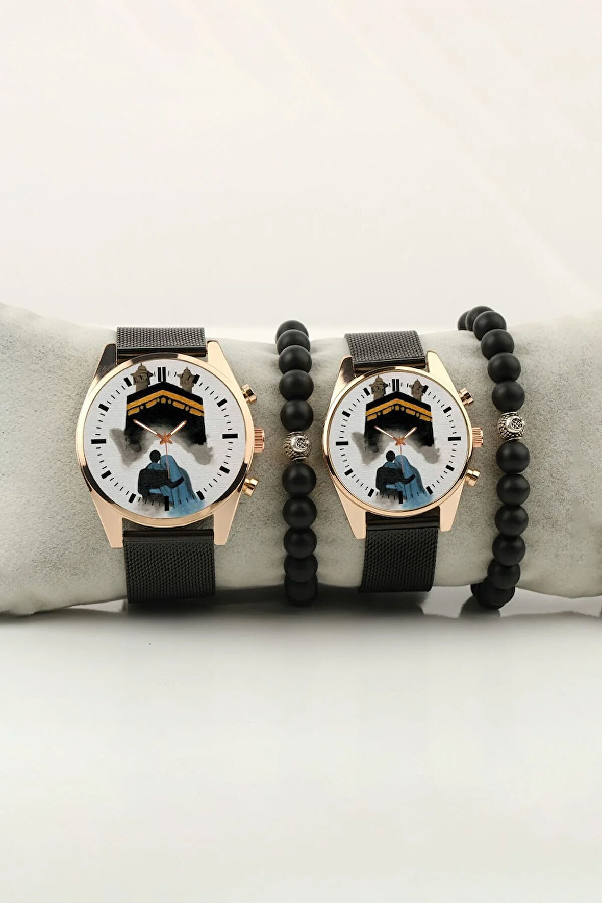 Kabe Resmi Çift Figür Gold Kasa Çift Kol Saati Set Bileklik Hediye Bay