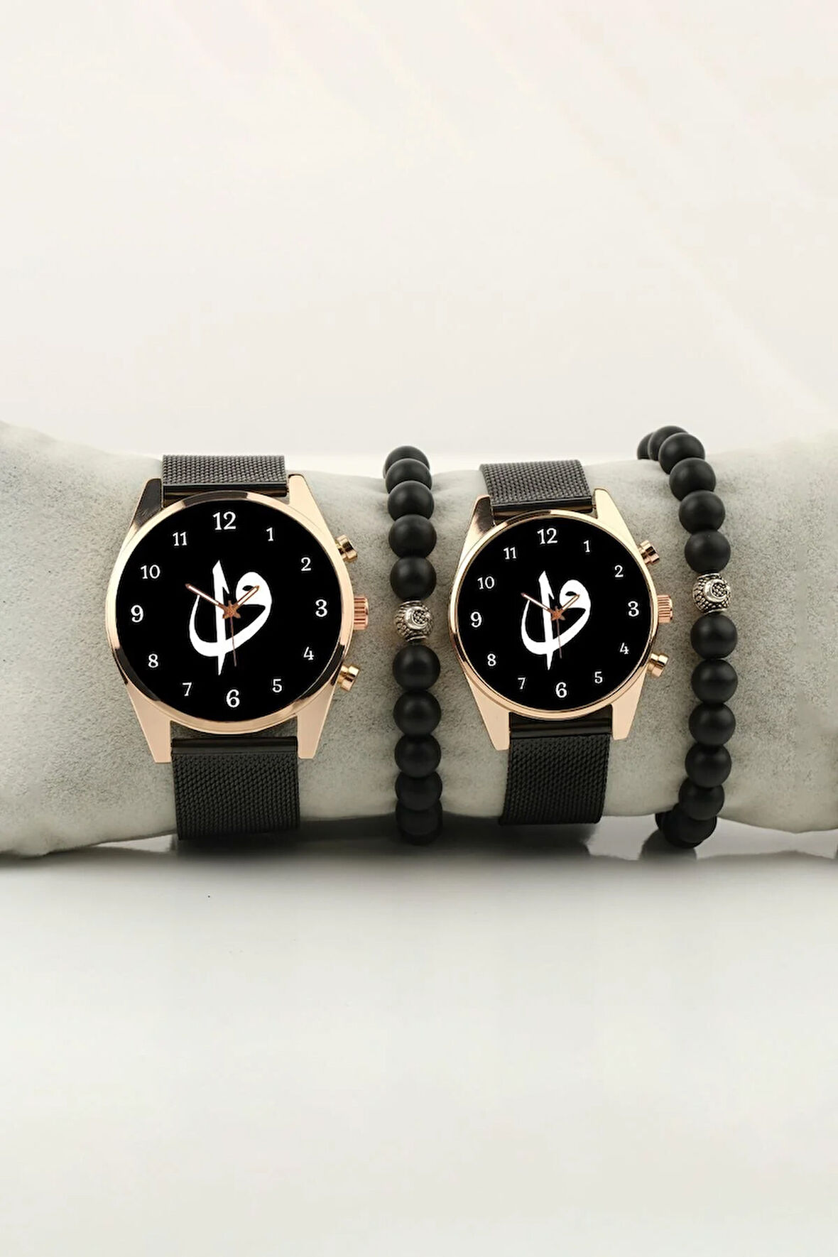Elif Vav Arapça Siyah Zemin Gold Kasa Çift Kol Saati Set Bileklik Hediye Bay