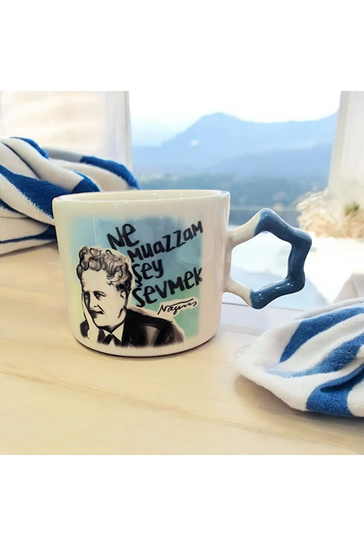 Nazım Hikmet " Ne Muazzam Şey Sevmek " Illustrasyon Baskılı Yıldız Kupa Mug Çay Kahve Fincanı