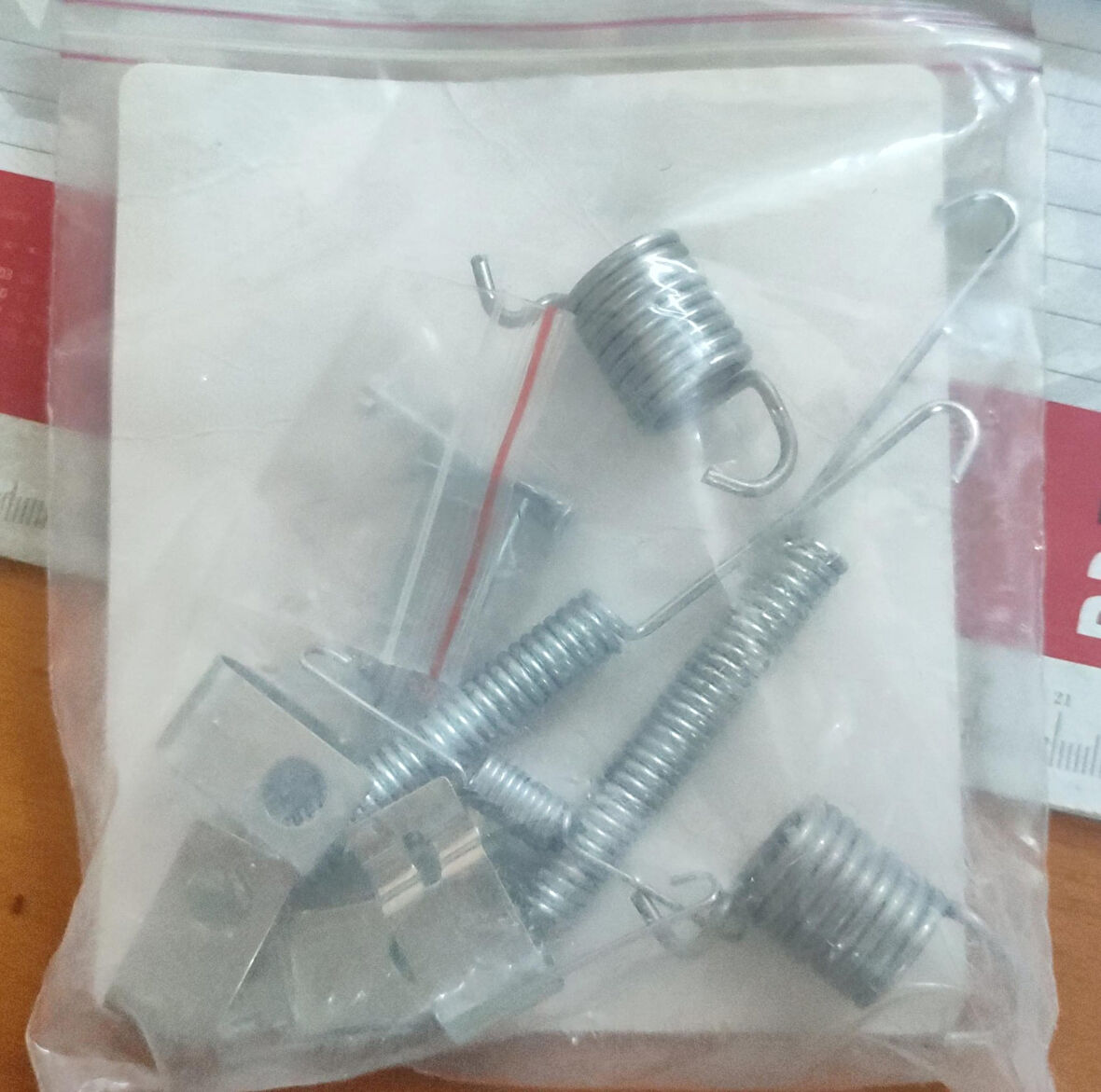 Suzuki Grand Vitara 98-05 Arka Balata Tamir Takımı Yayları