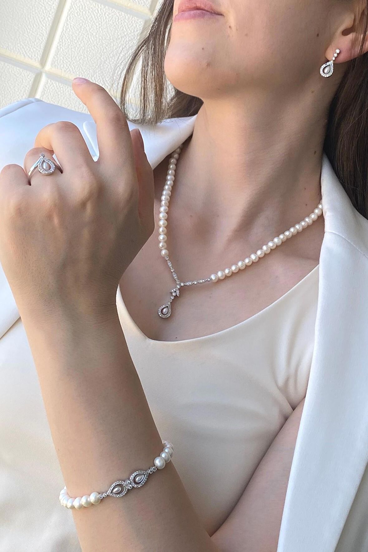 Birinci1926 925 Ayar Gümüş Kadın Damla Taşlı İncili Set