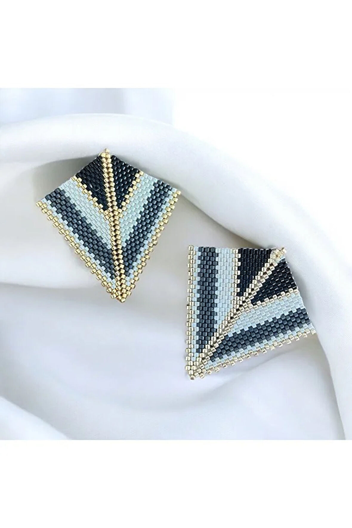 Üçgen Bijüteri Küpe, Yelpaze Küpe, Siyah, Gri, Gold, Krem, Miyuki, Özel Tasarım Küpe, Hediye