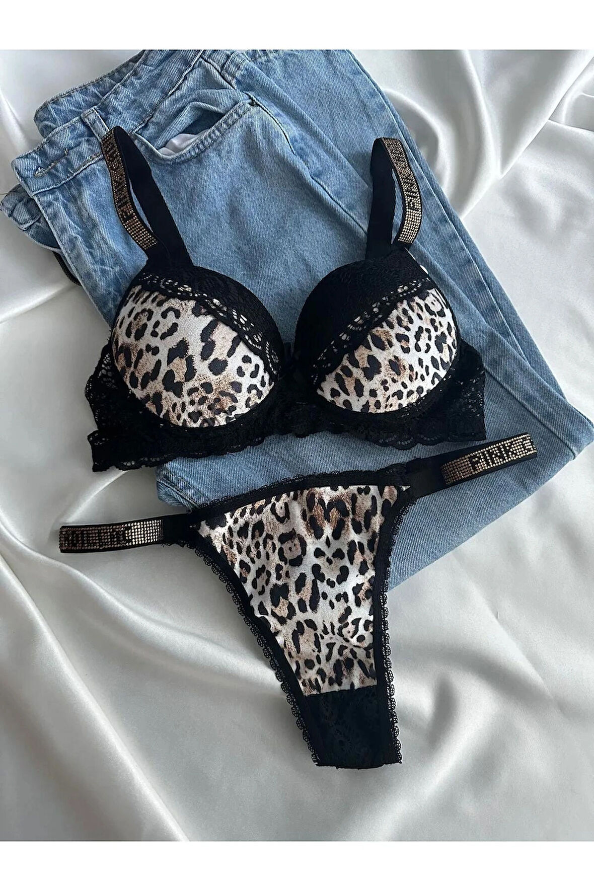 Kadın Leopar Dantelli Taşlı Balenli Destekli Dolgulu Push Up Sütyen Takımı Iç Çamaşırı Takımı