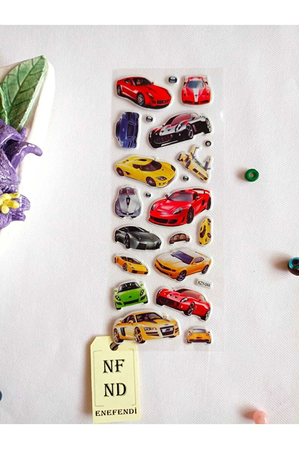 Sticker Parlak Yapışkanlı Arabalı Kız Erkek Çocuk Telefon Defter Dolap Ayna Sticker Hediye