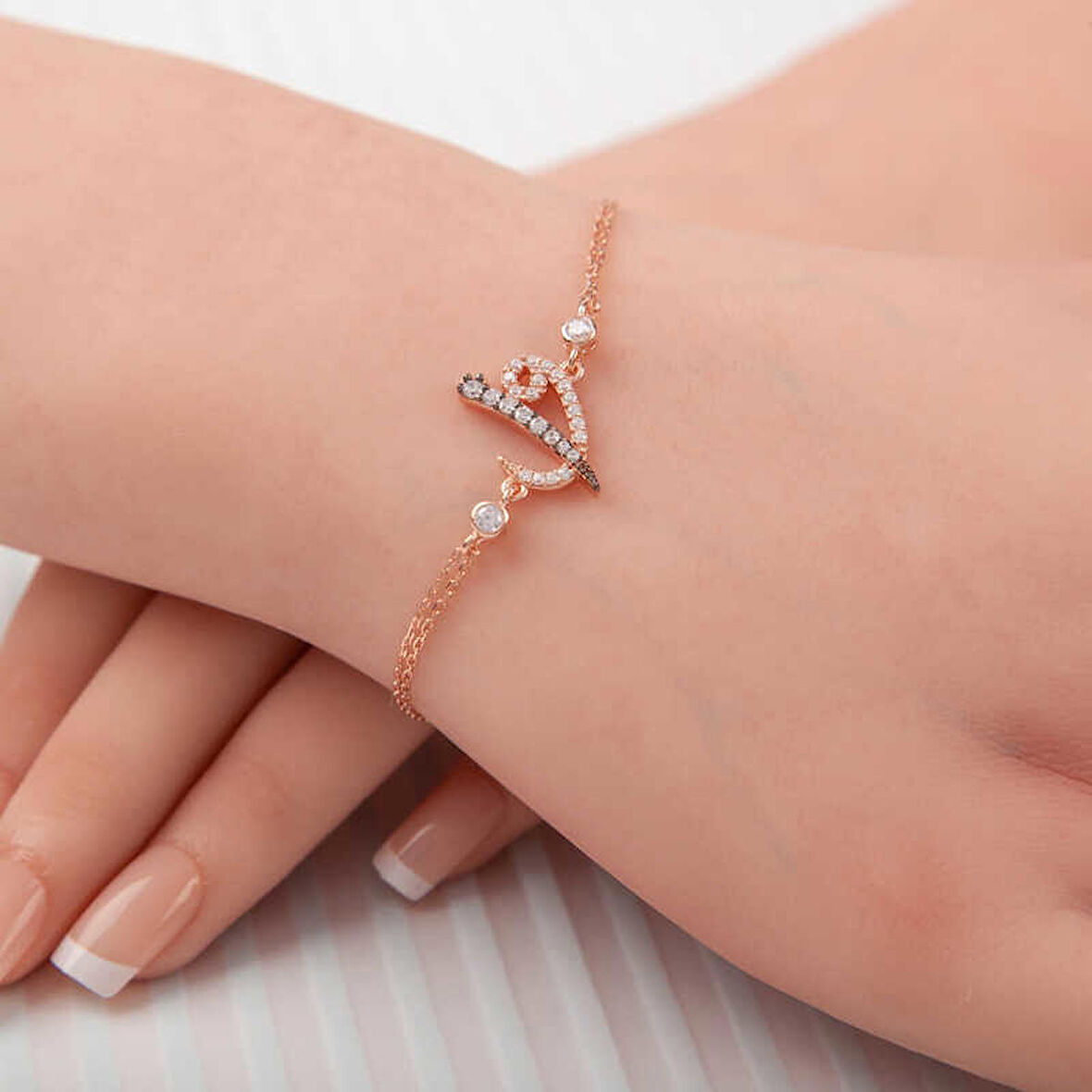 STİLLOVE Gümüş Rose Elif Vav Kadın Bileklik