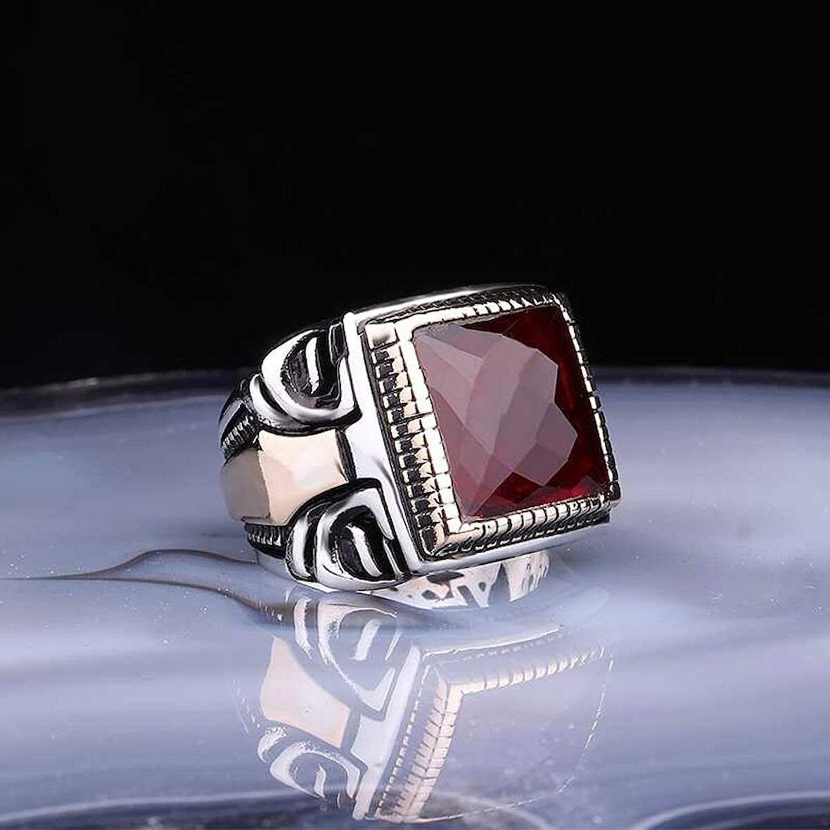 STİLLOVE Gümüş Kare Fasetli Bordo Taşlı Erkek Yüzük