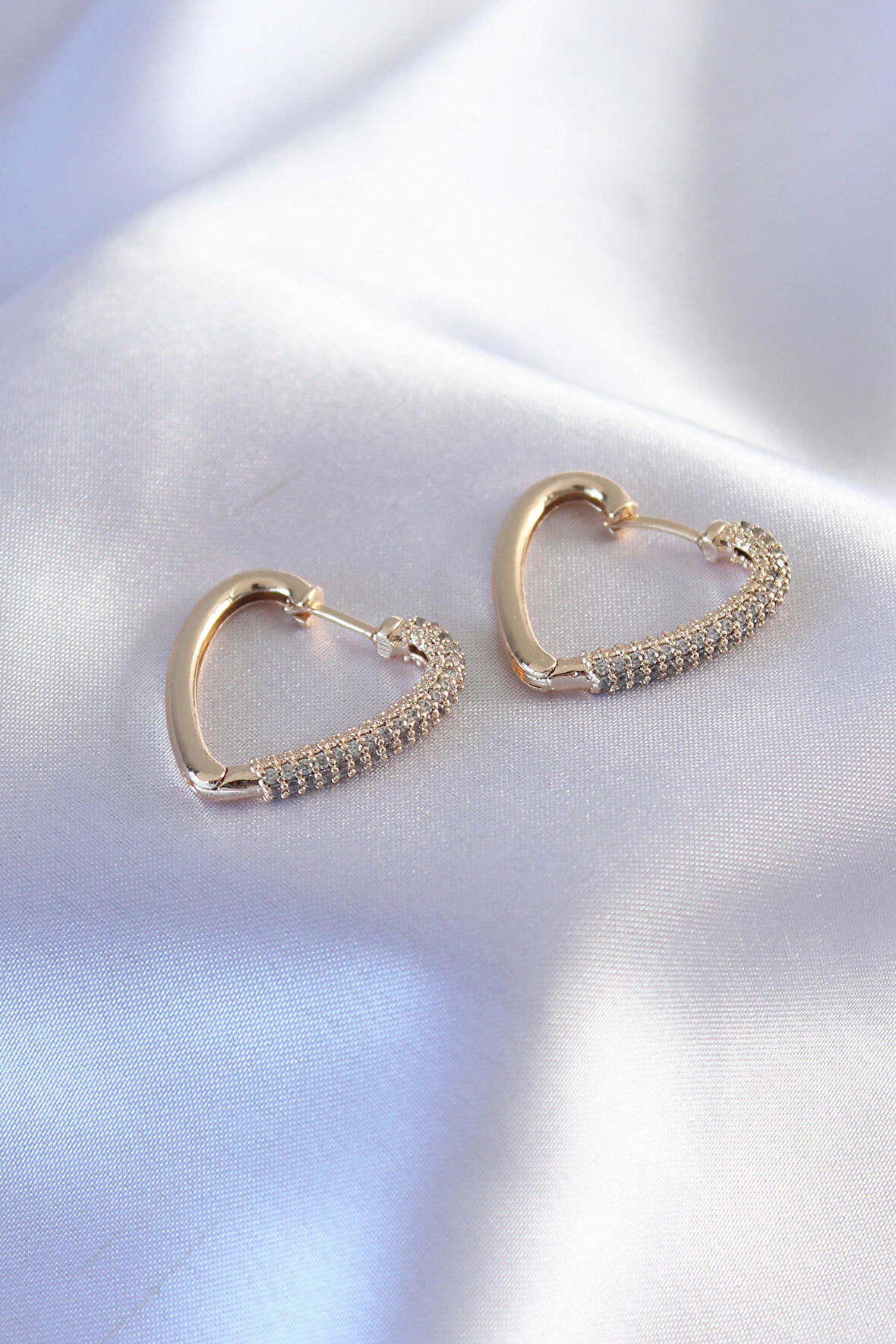 STİLLOVE Gold Renk Zirkon Taşlı Kalp Model Kadın Küpe