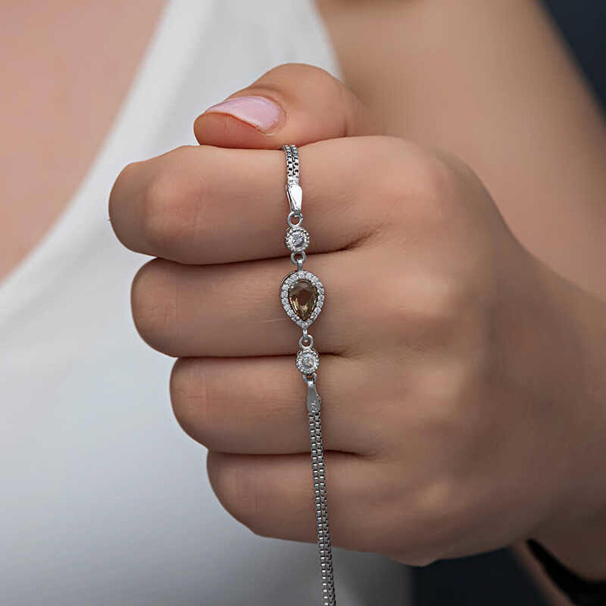 STİLLOVE ​Gümüş Damla Zultanit Taşlı Kadın Bileklik